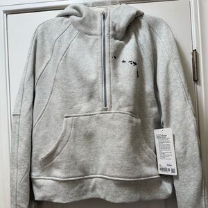 Lululemon Hawaii Aloha Imprint NWT Scuba Gray Half-Zip Hoodie M/L (Rare!)